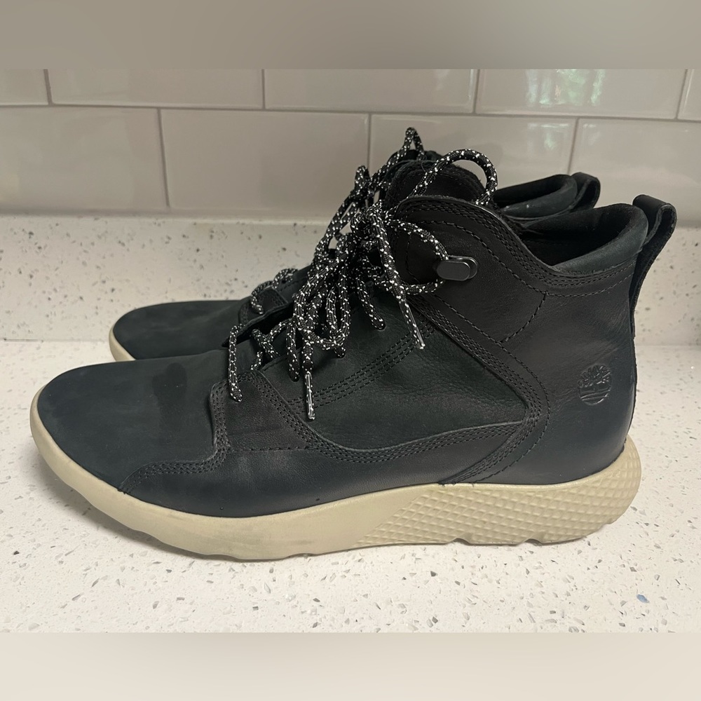 Timberland Aerocore Flyroam Leather Chukka boots Men’s size 10.5 in Black